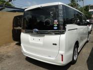 Toyota-Voxy